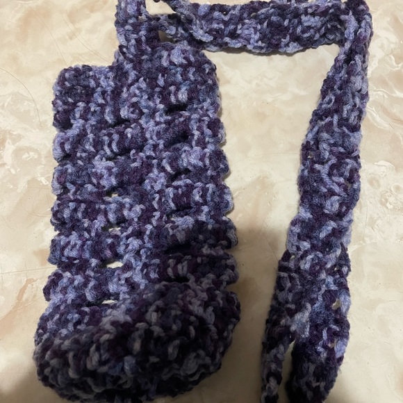 Handmade Water Bottle Carrier. Cross body for extra convenience while walking. - Picture 4 of 10